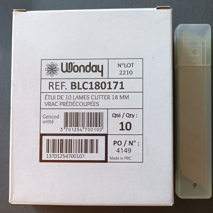 LAME CUTTER 18 MM  *10